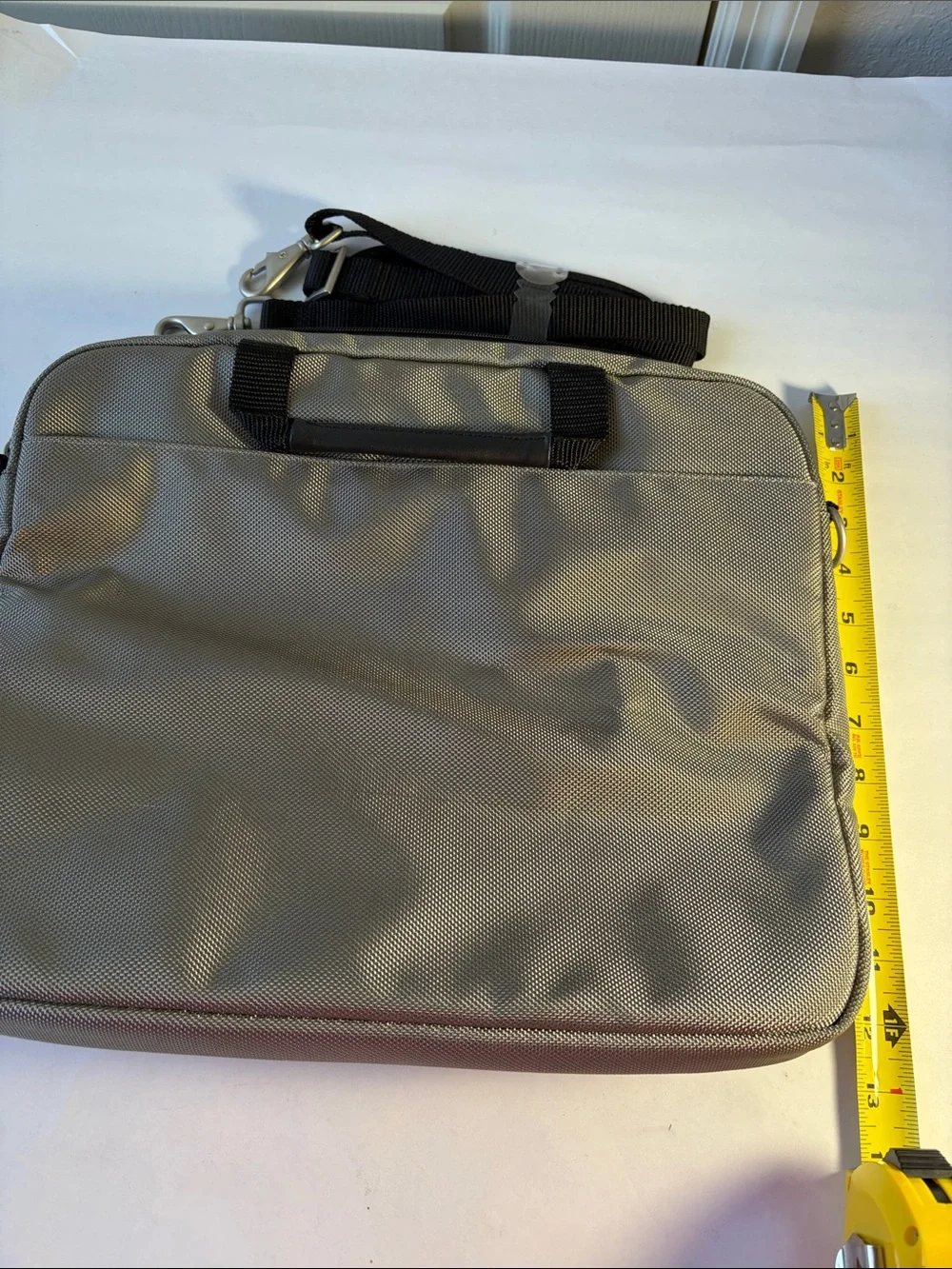 Samsonite Silver-Gray Laptop Briefcase with Detachable Strap